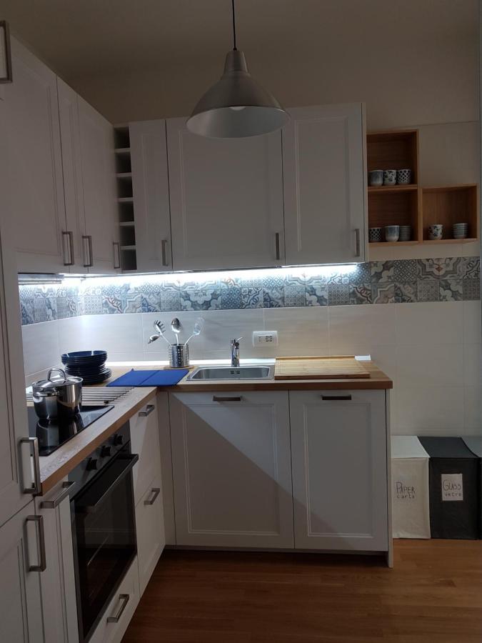 Central Apartment Con Tre Camere Da Letto Locorotondo Luaran gambar
